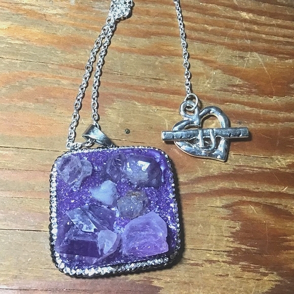 Designmefab handmade chipped amethyst necklace - Picture 3 of 9